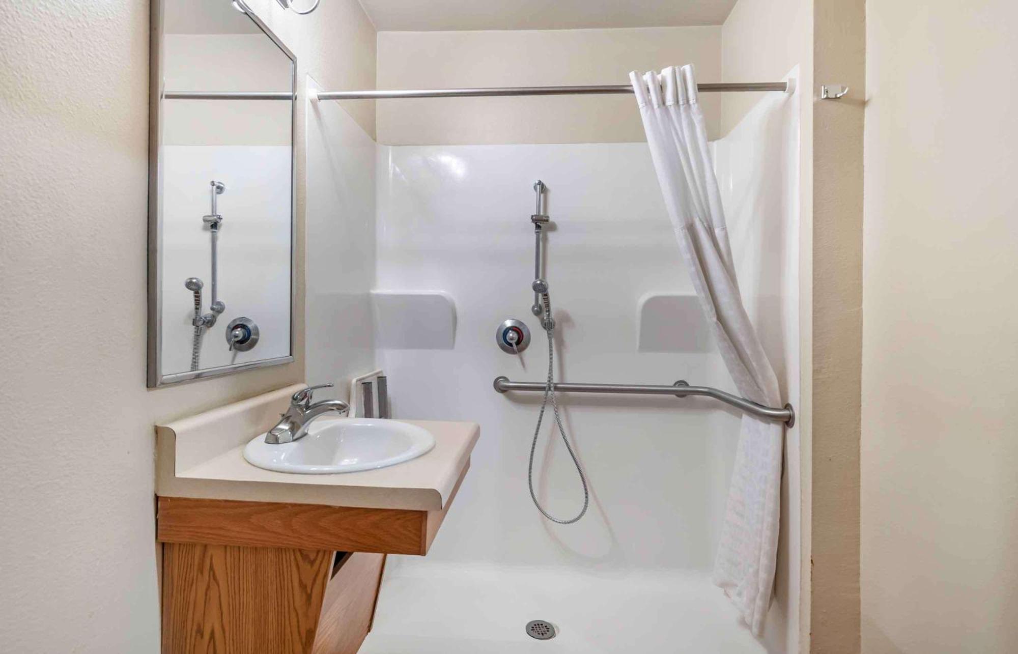 Extended Stay America Select Suites - Ларедо Екстериор снимка