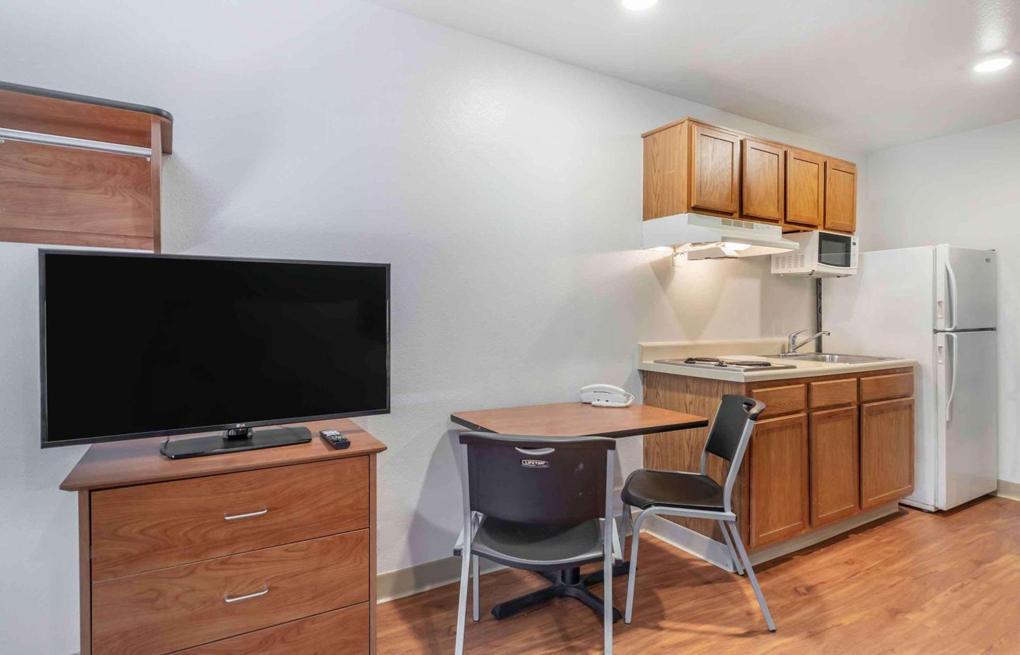 Extended Stay America Select Suites - Ларедо Екстериор снимка