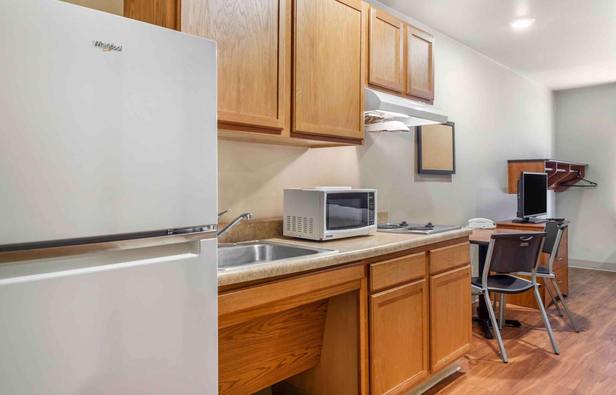 Extended Stay America Select Suites - Ларедо Екстериор снимка