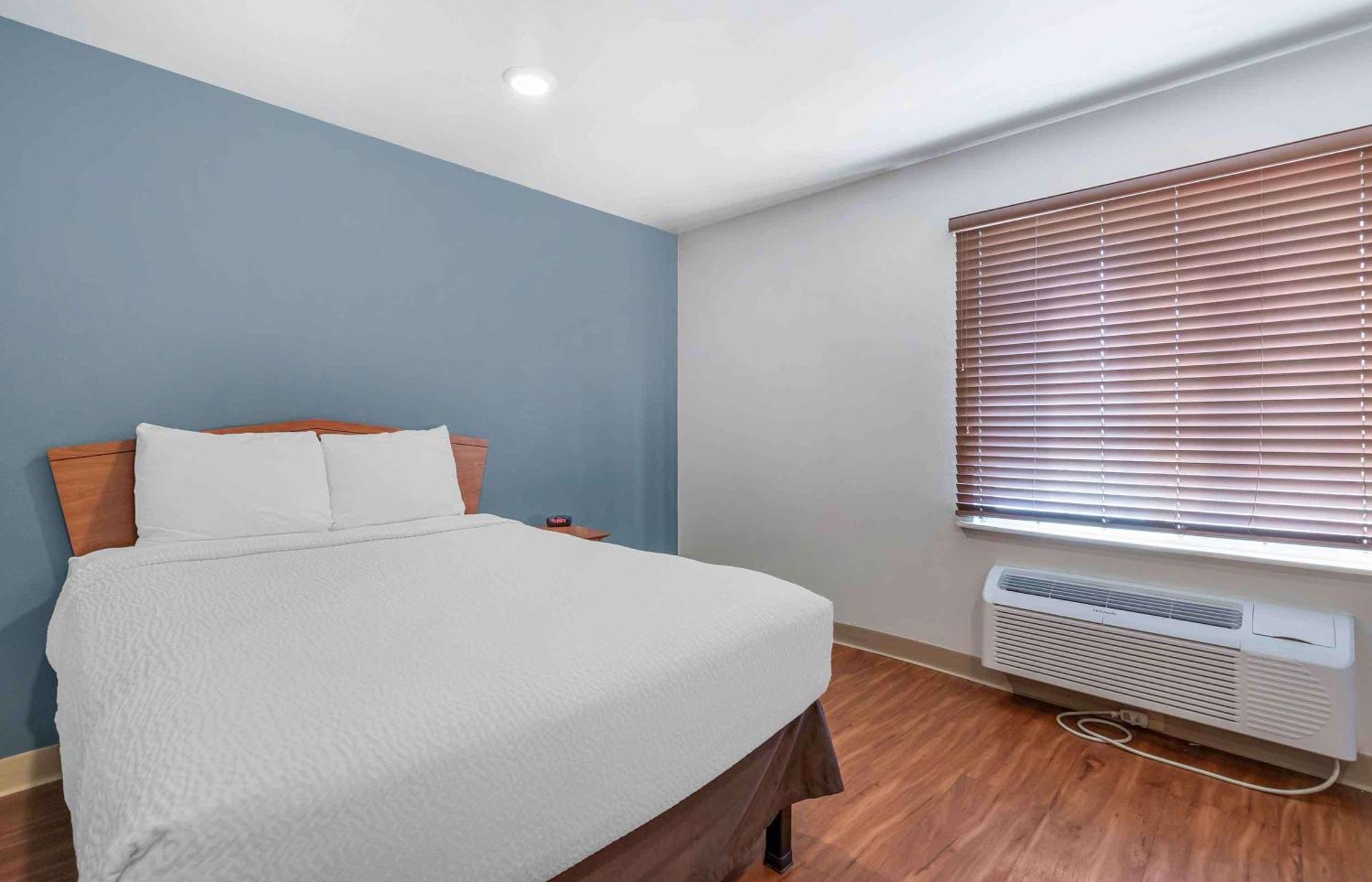 Extended Stay America Select Suites - Ларедо Екстериор снимка